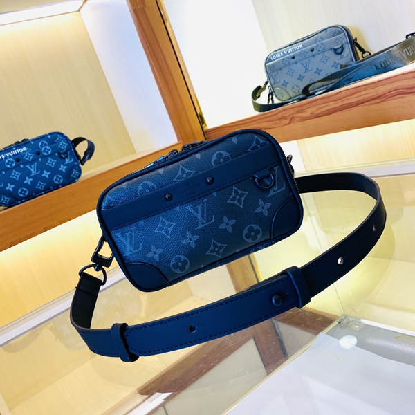 ルイヴィトンバッグ背面デザイン